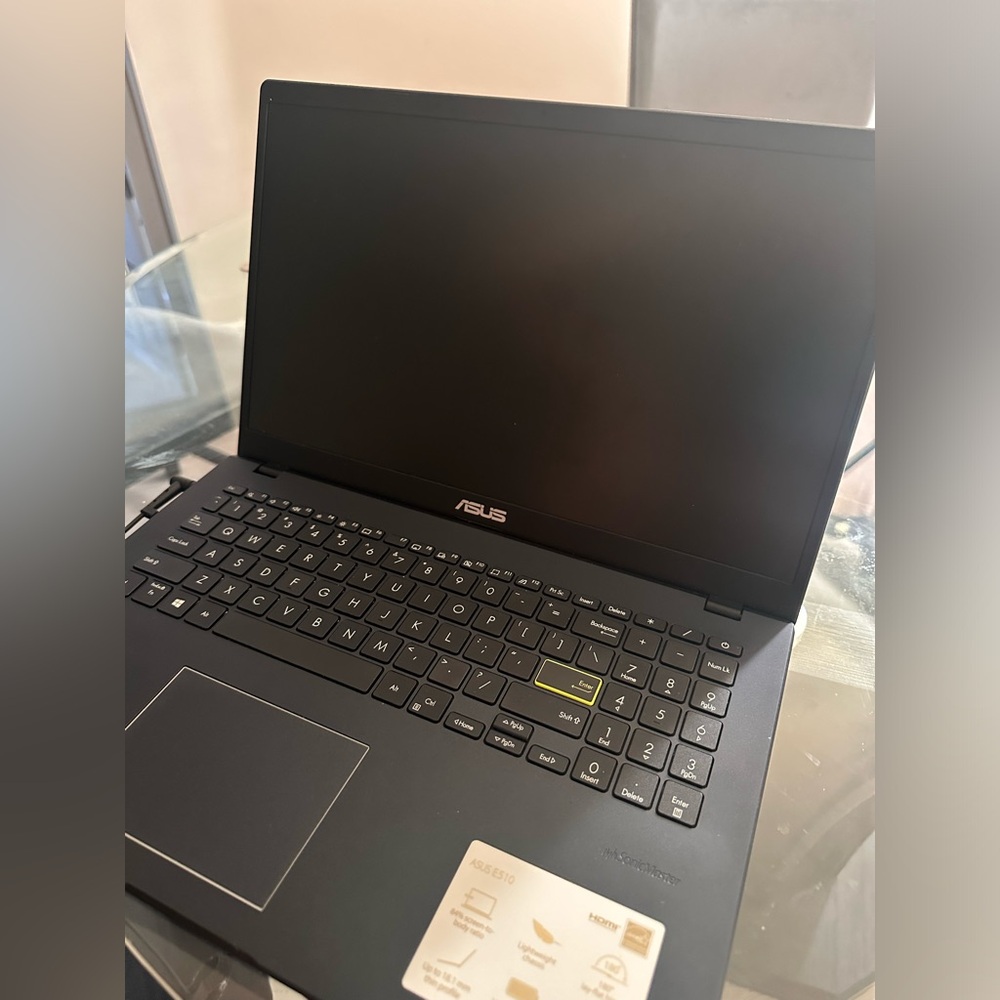Laptop ASUS E510